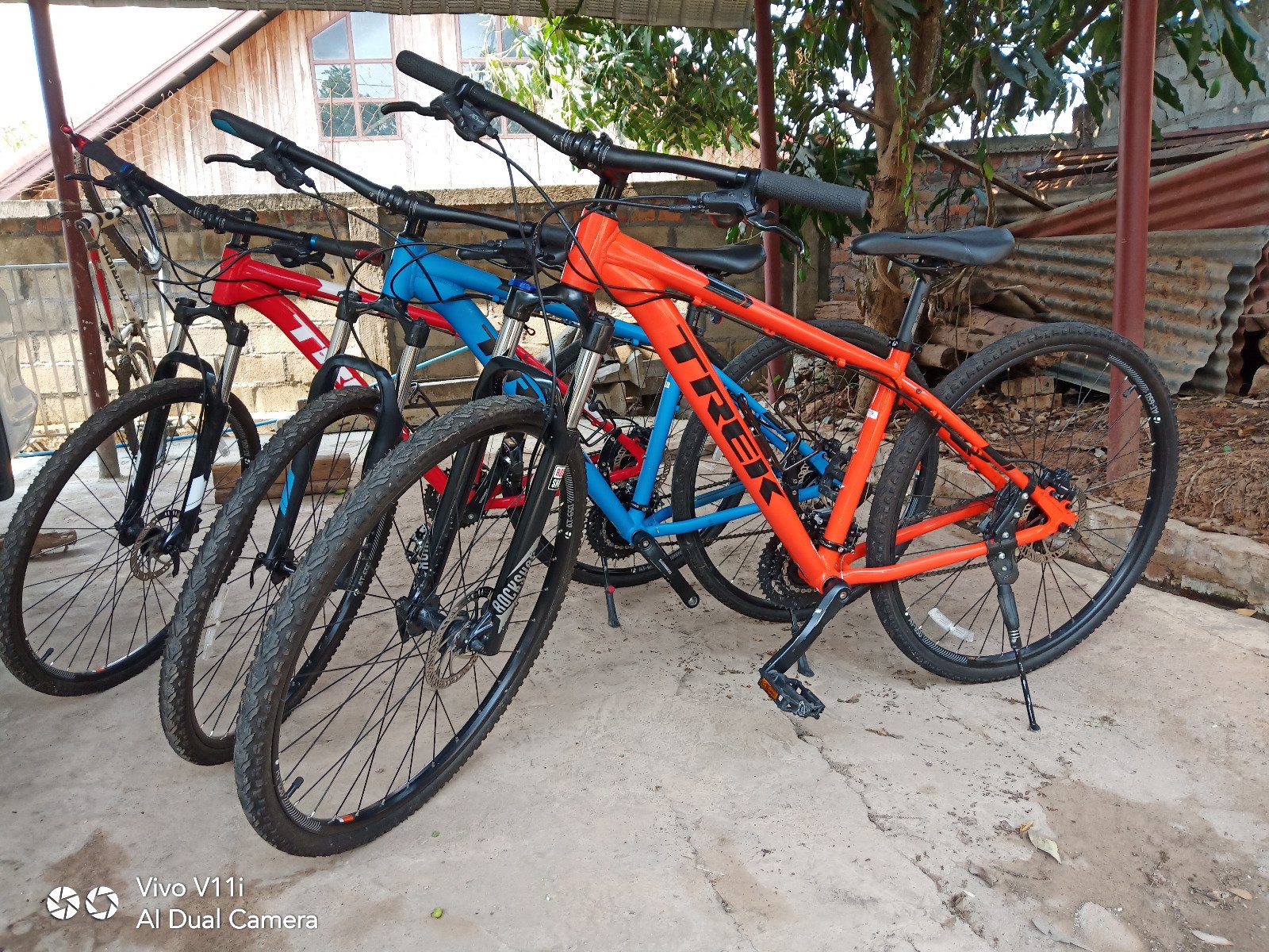 Cyklistické zájezdy Laos: Objevte srdce jihovýchodní Asie ze sedla kola